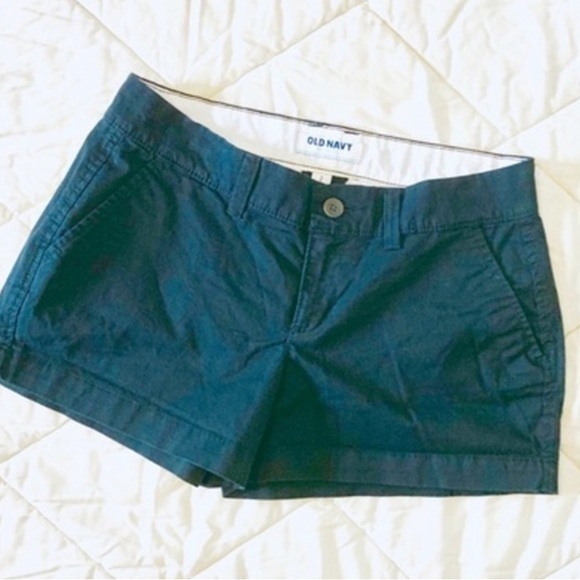 Old Navy Black Shorts-Size 2. *H722*
